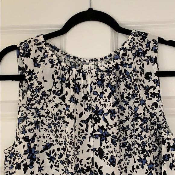 Gap white and blue and black floral peplum top - Picture 2 of 7